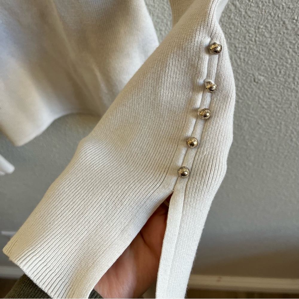 White House Black Market Cream Long Bell Sleeve Knit Top XS - Picture 6 of 10
